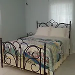 Lynn\'S Cozy Cottage